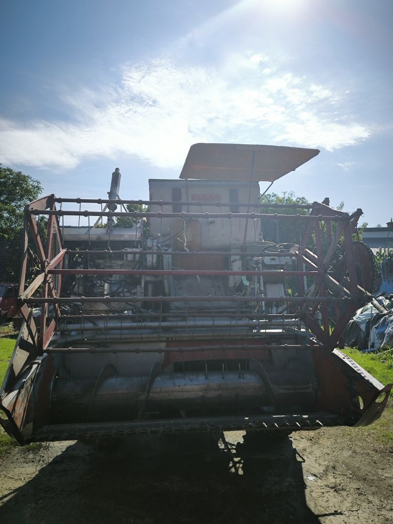 Kombajn zbożowy claas europa