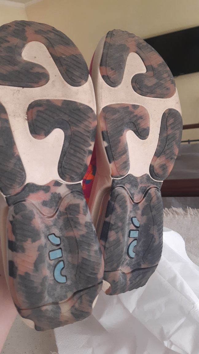 Кроссовки Nike оригинал 36-36,5
