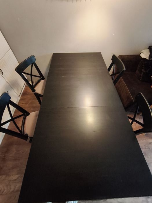 Stół kuchenny drewniany z krzesłami