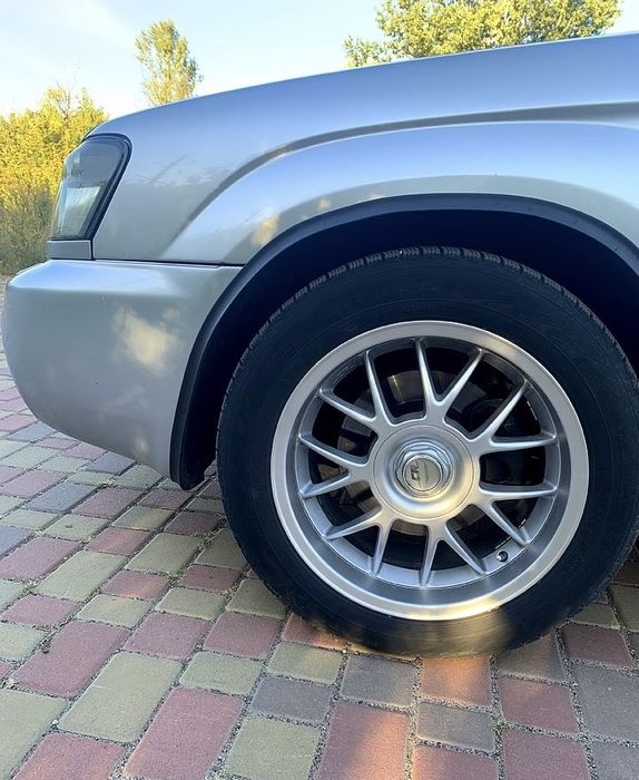 Продам subaru forester