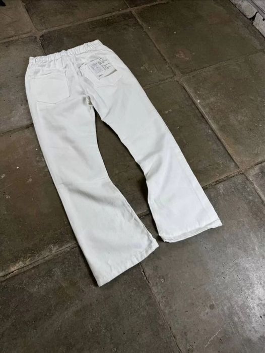 Джинсы клеш белые flared как у габаны