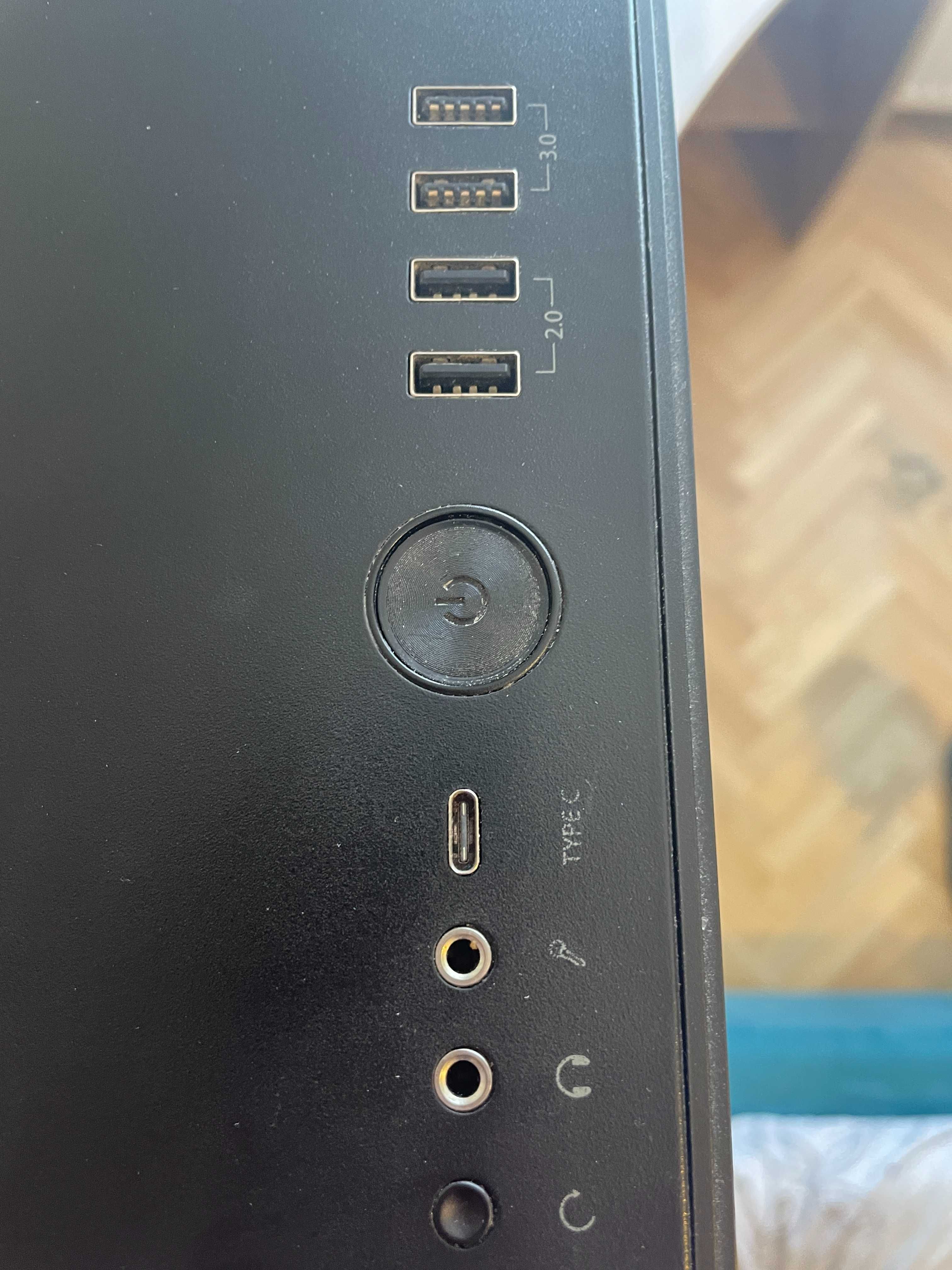 Komputer+monitor+głośniki.