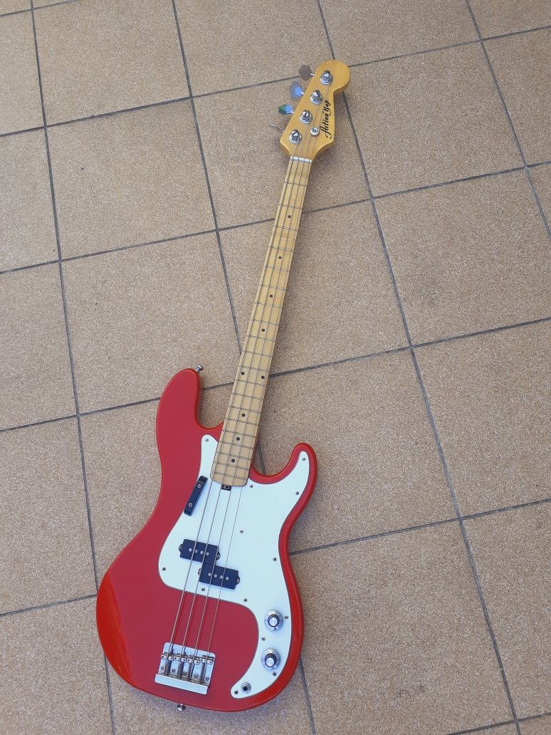 Musima Action Bass gitara basowa Precision lata 80/90