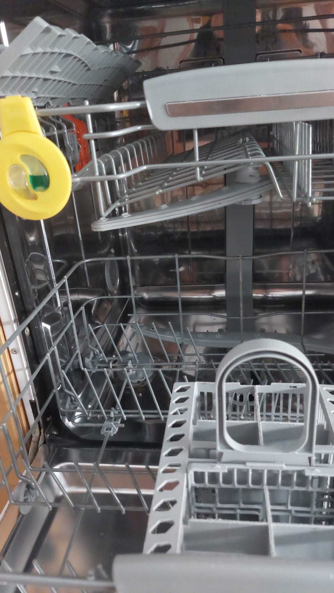 Máquina de lavar loiça hotpoint
