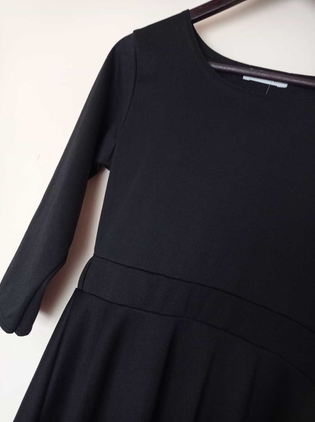 Nowa, czarna sukienka