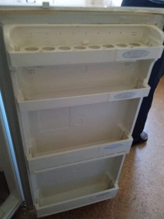 Холодильник SAMSUNG