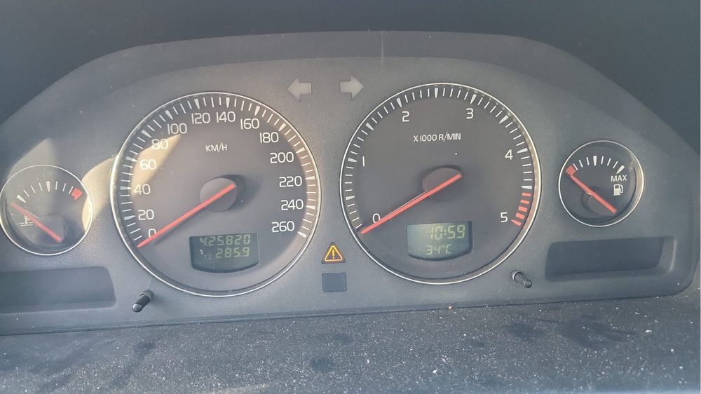 Volvo v70 2.4 diesel na części