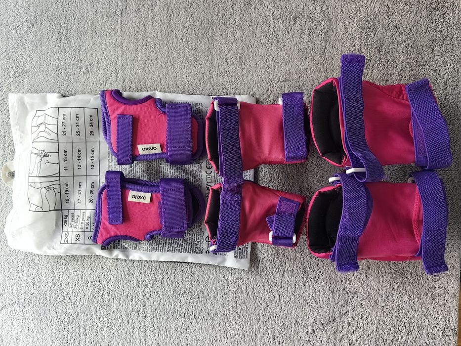 Zestaw rolki 26-28 ochraniacze 2xs oxelo i kask Kross XS różowe
