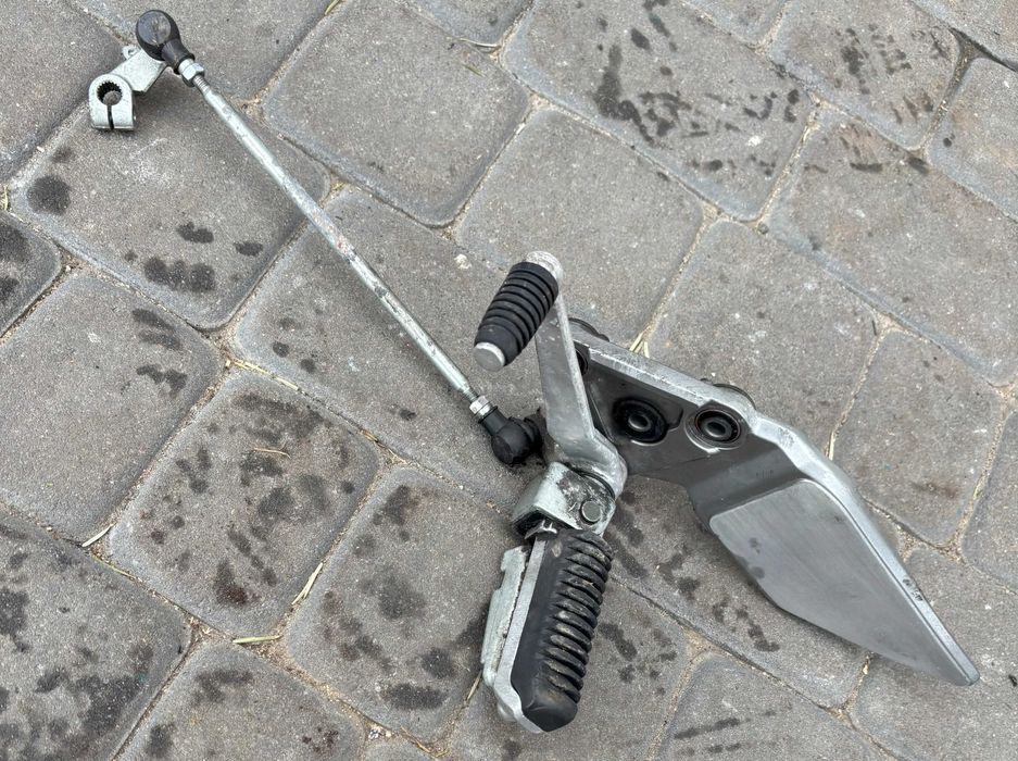 Set Podnóżek Lewy Suzuki GSF 1200 Bandit 00-05 r