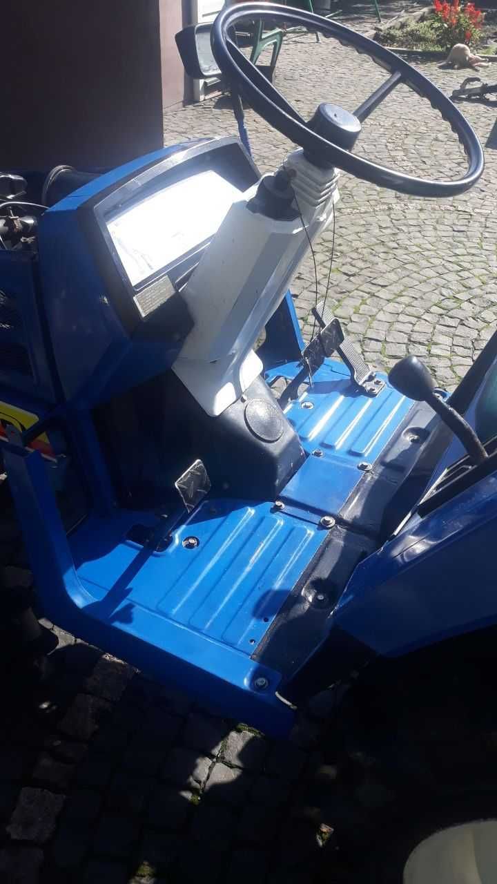 Японський Iseki TU 170 з фрезою 1.3м