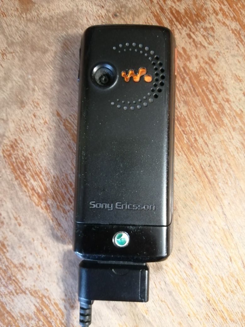 Телефон Sony Ericsson W200i, Nokia 3410, Siemens A57