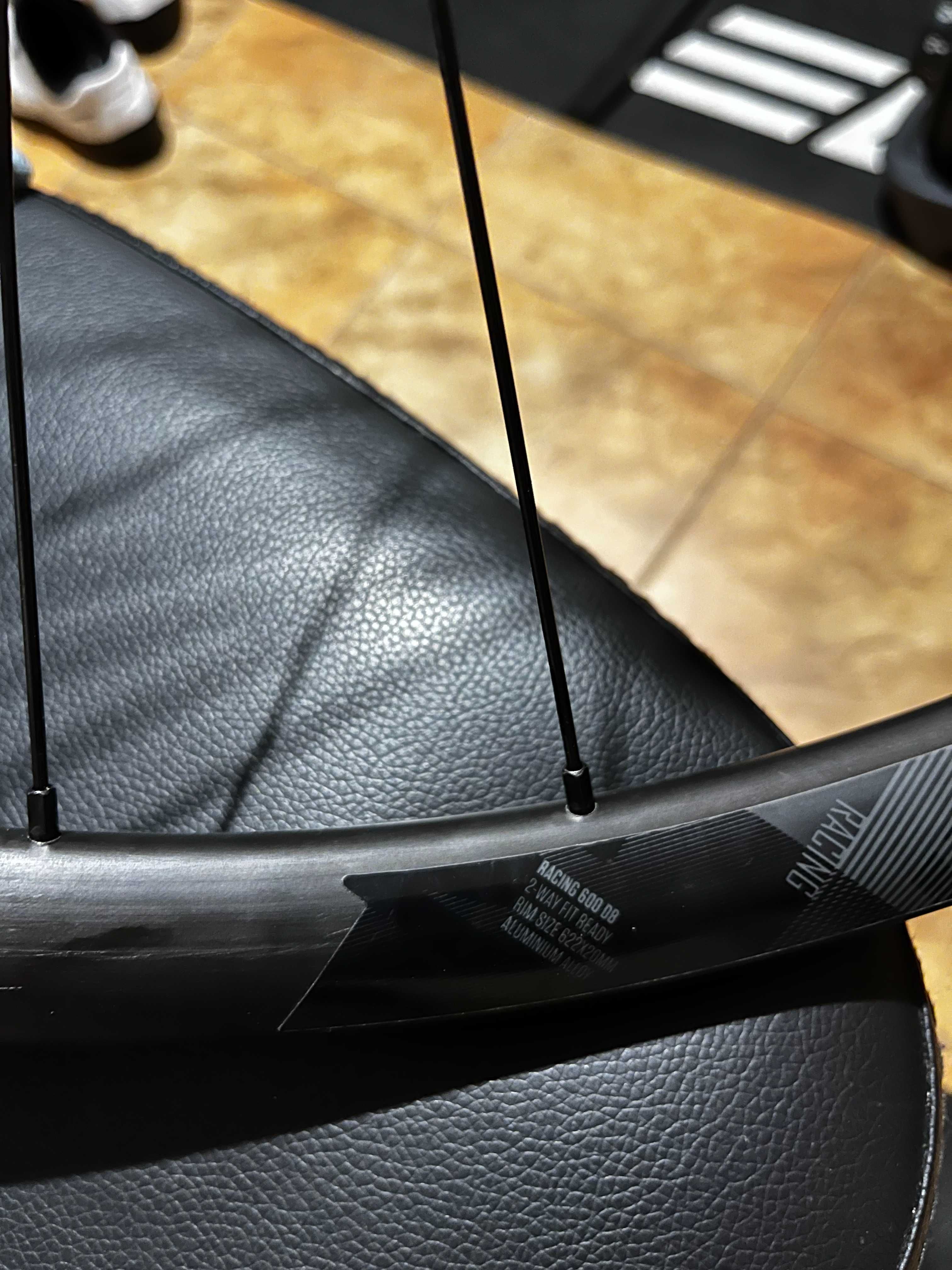 Koła Fulcrum Racing 600 DB Shimano Center Lock