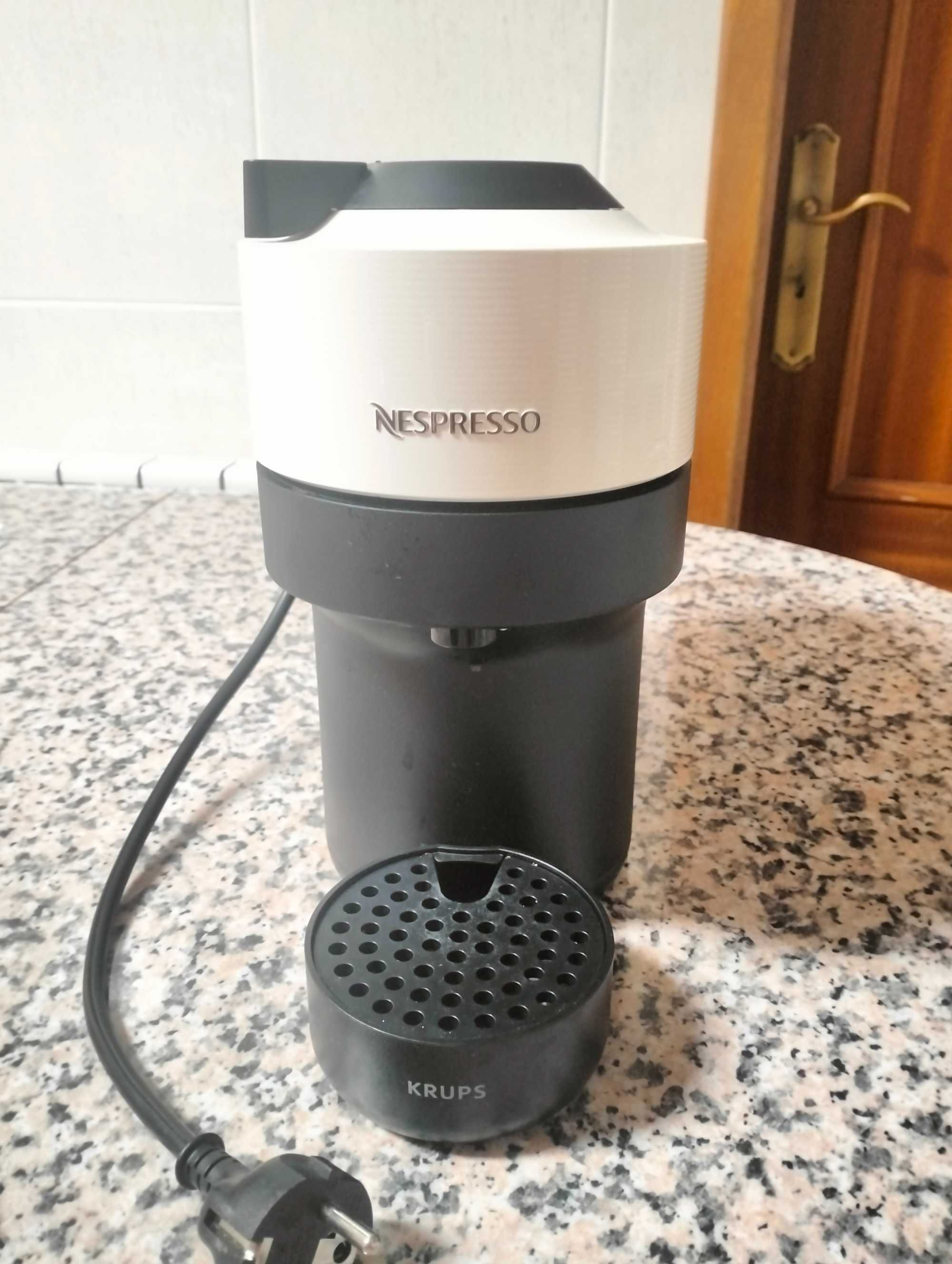 Máquina de Café Nespresso Vertuo KRUPS