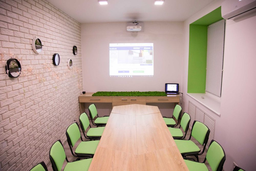 Офісний блок в центрі міста