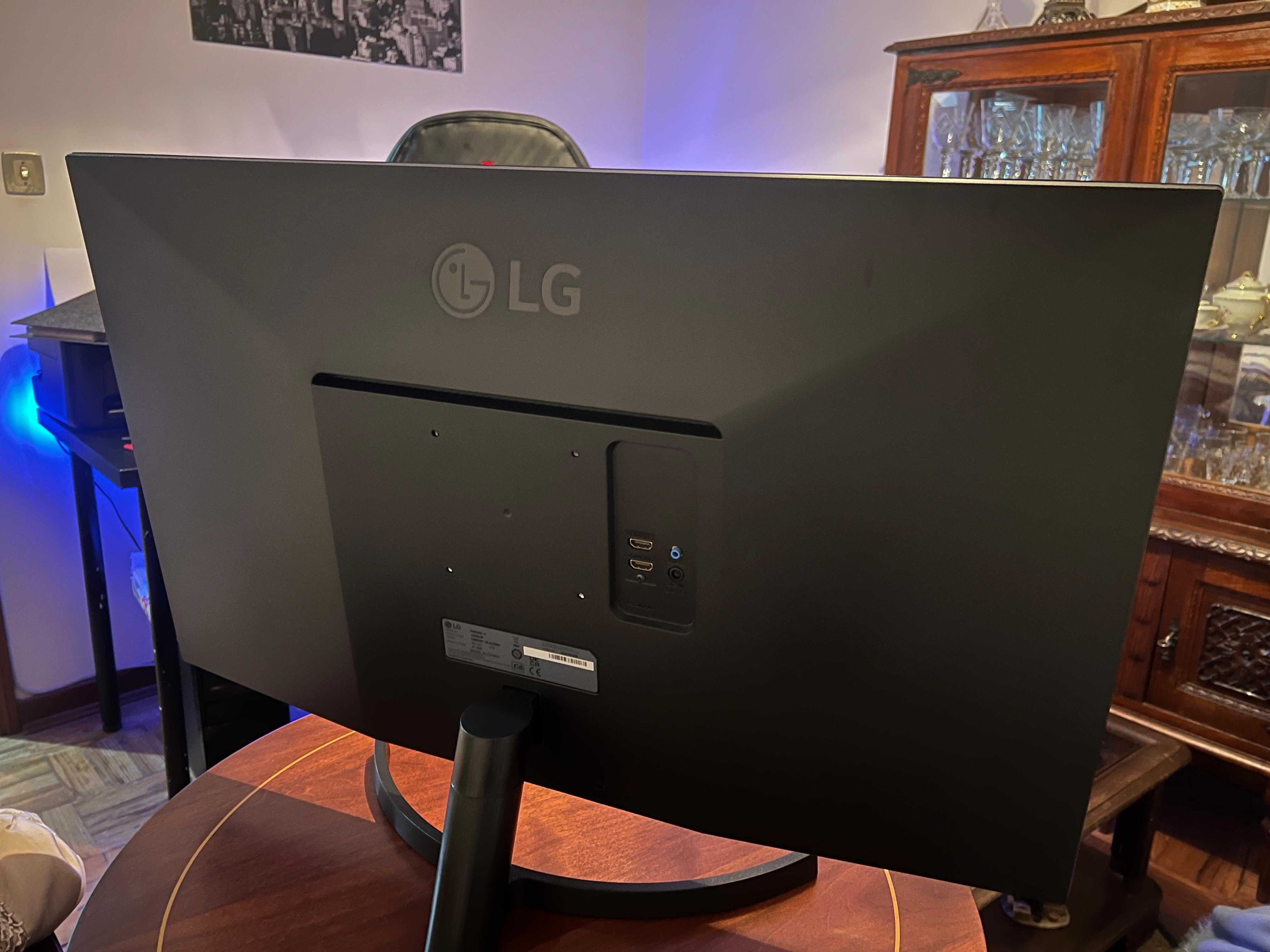 Monitor LG 32″ IPS Full HD (32MN500M-B) quase novo