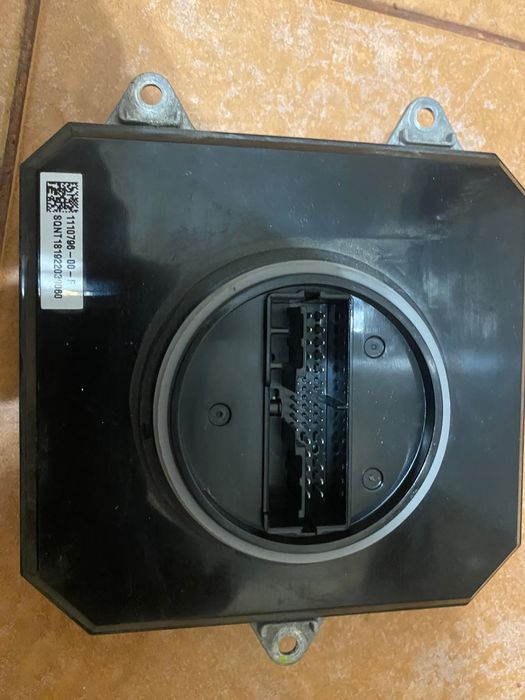Блок фары TESLA MODEL 3 1110796-00-F