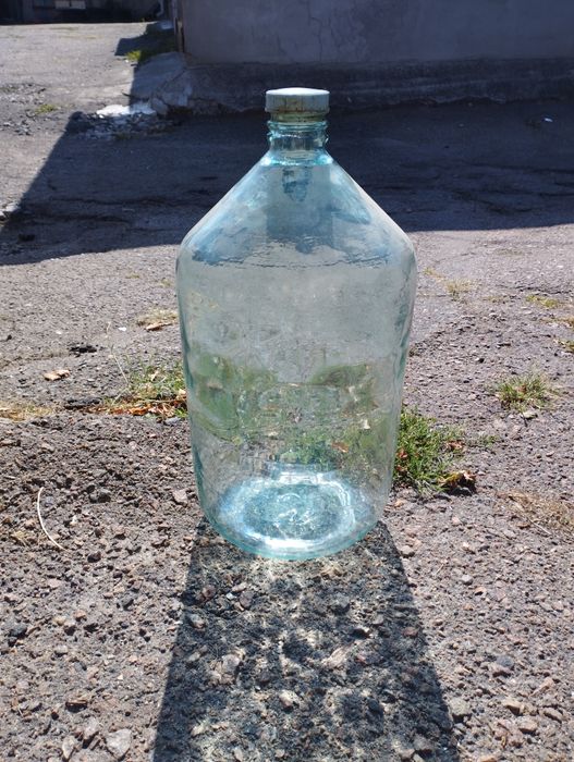 Бутылки для жидкости