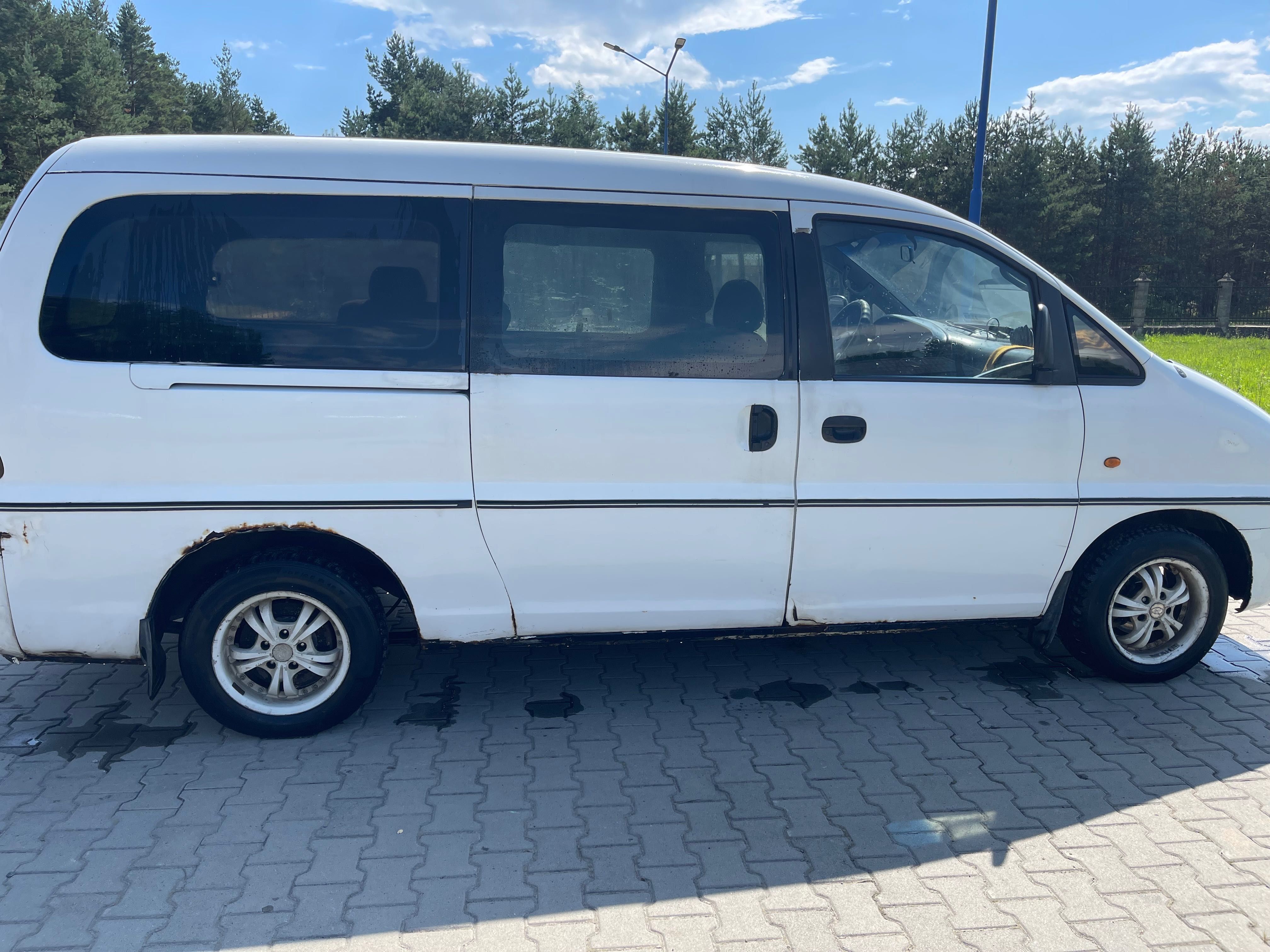 Продам бус хюндай 200