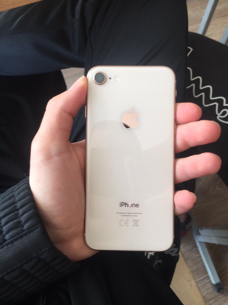 iPhone 8 64 gb идеал