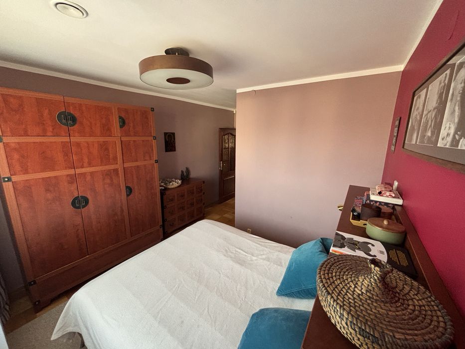 Komplet mebli VOX Imperium – szafa, komoda, półka i lampki do sypialni