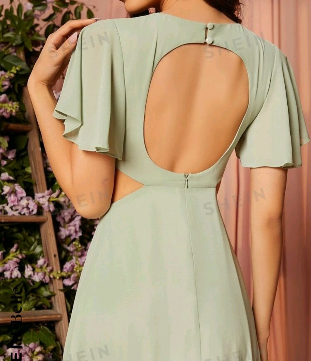 Vestido cerimónia verde com aberturas