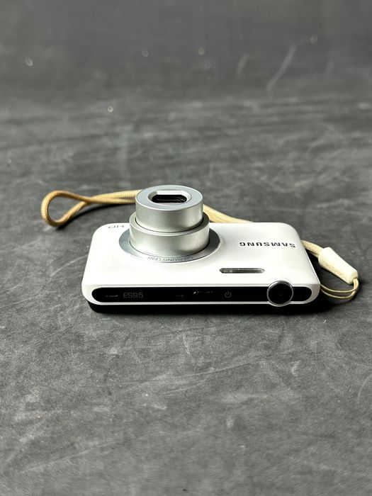 Samsung ES95 – цифровий фотоапарат, робочий