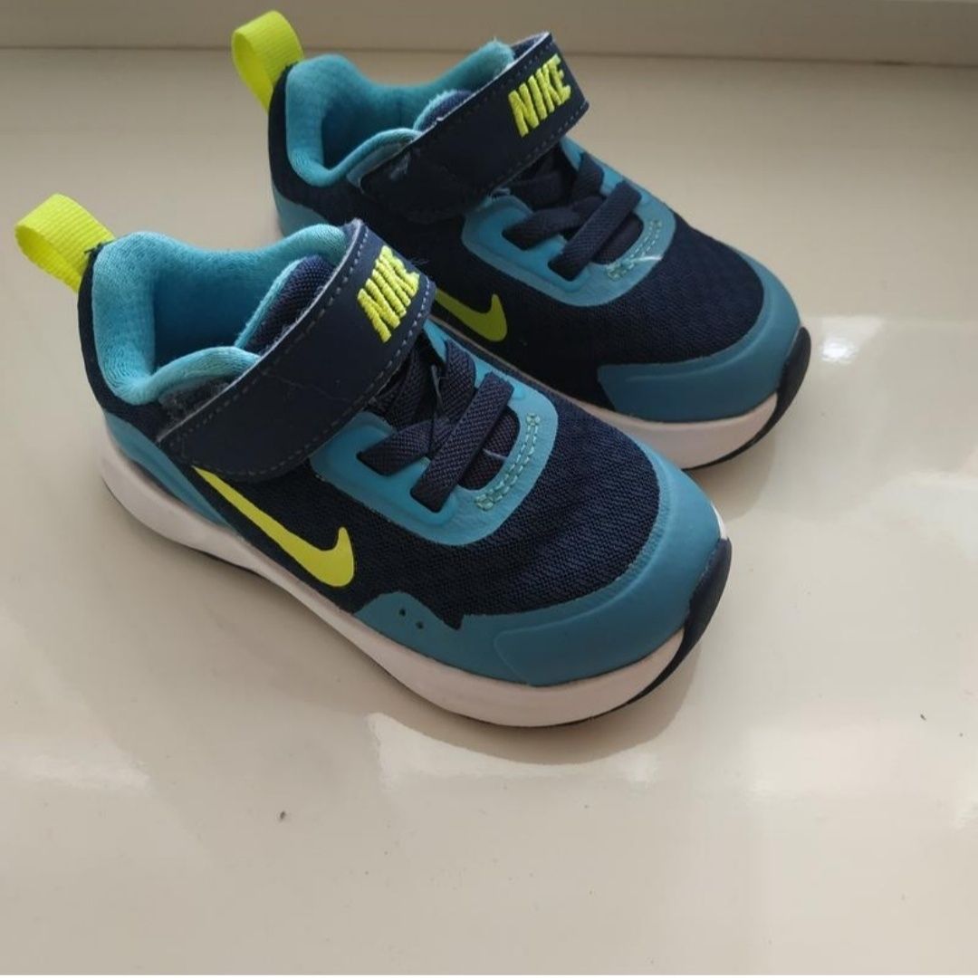 Оригінальні кросівки Nike 21р 13 см