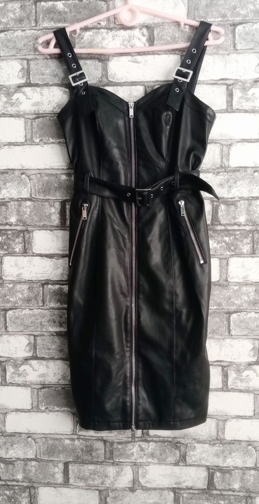 Кожаное платье Mohito collection р.34