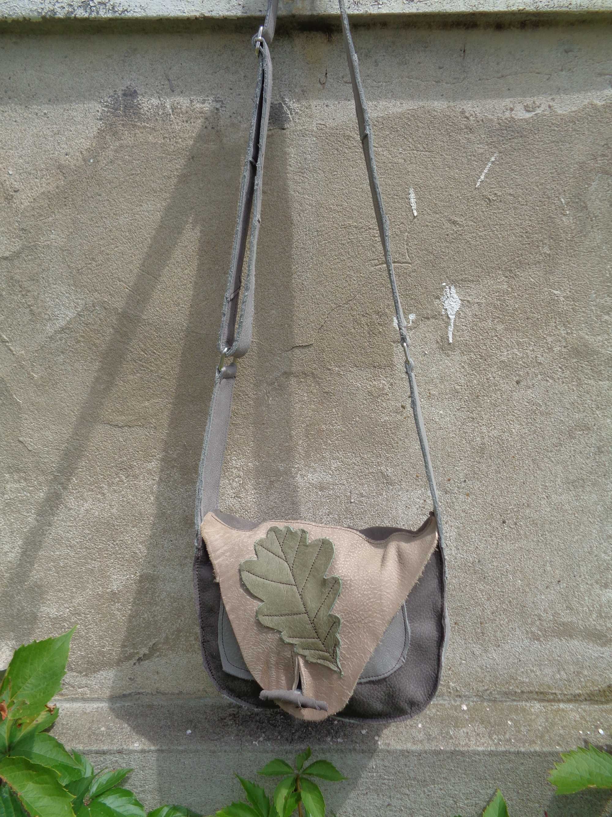 Artystyczna mała skórzana torebka z liściem. Handmade