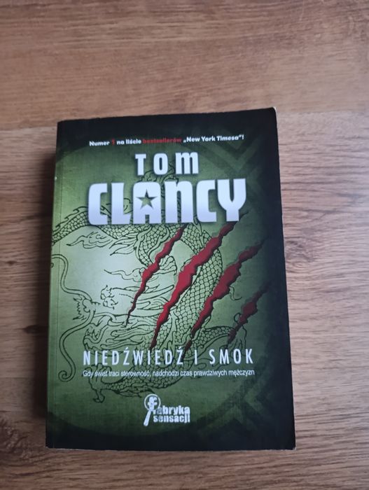 Książka Niedźwiedź i Smok Tom Clancy