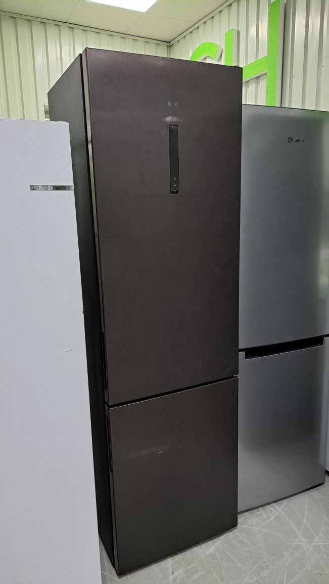 Холодильник двохкамерний Scharp kgl87 Nofrost високий гарантія