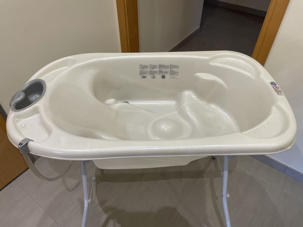 Vendo banheira com suporte