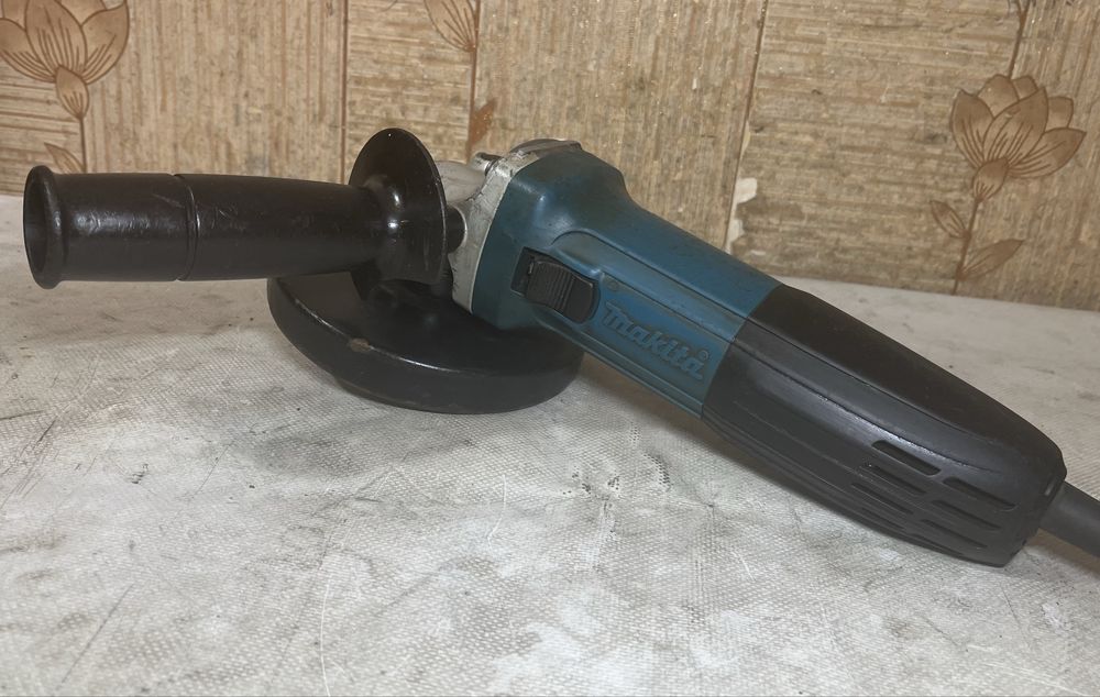 Болгарка → Makita GA5030 на 720 Вт. | 2019 р.