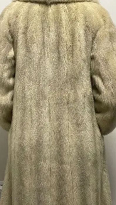 Натуральна шуба с норки