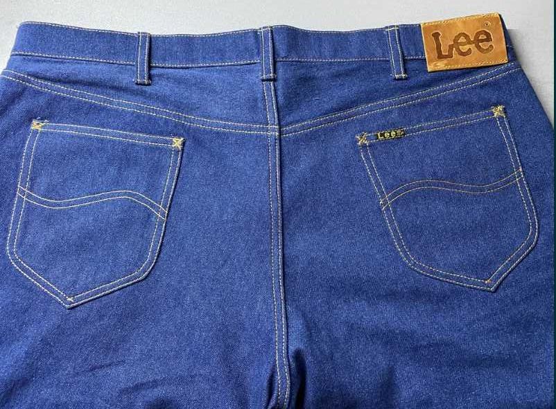 Продаю новые  джинсы Lee синего цвета  разных размеров