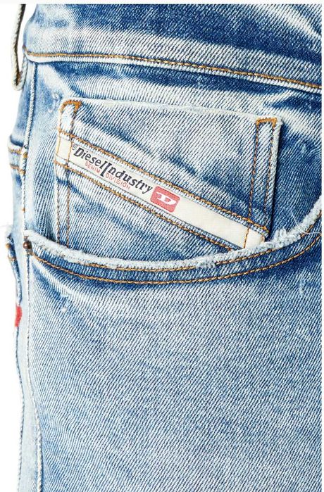 джинси Diesel D-Fining Tapered Mid Waist Jean Blue 09E86 орігінал