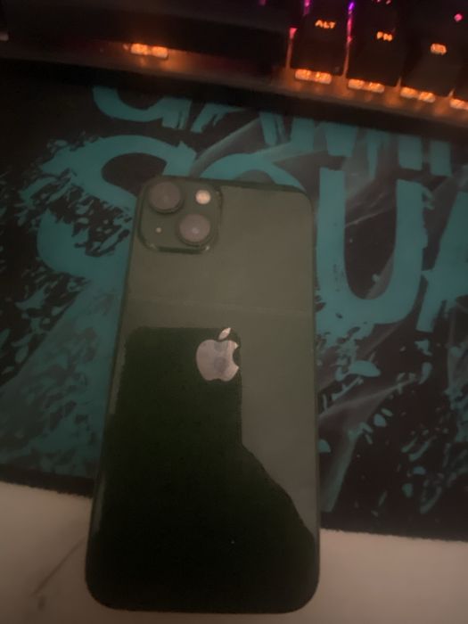 Продам телефон айфон 13 в гарному стані