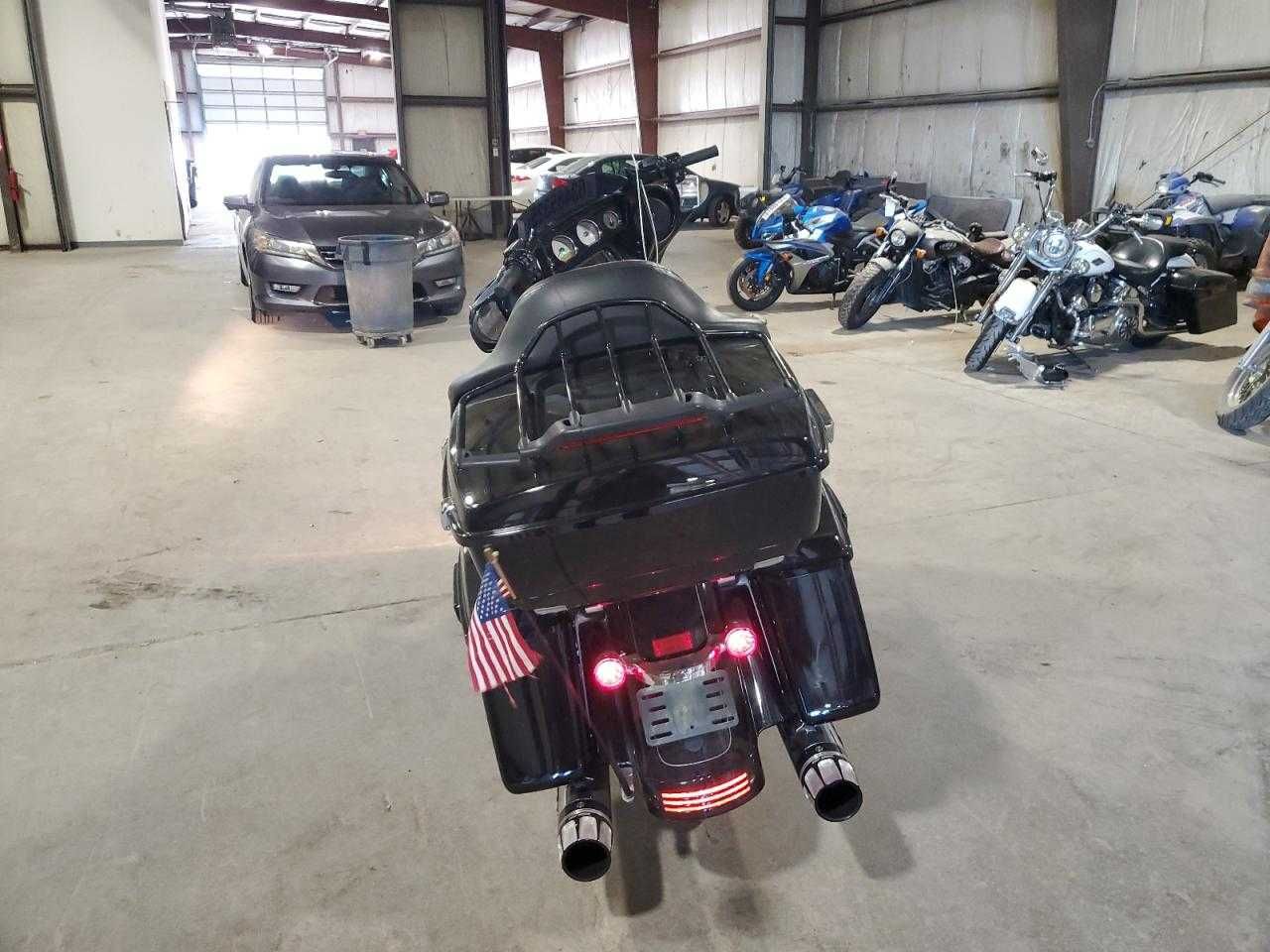 2014 Harley-Davidson FLHXS Street Glide Special