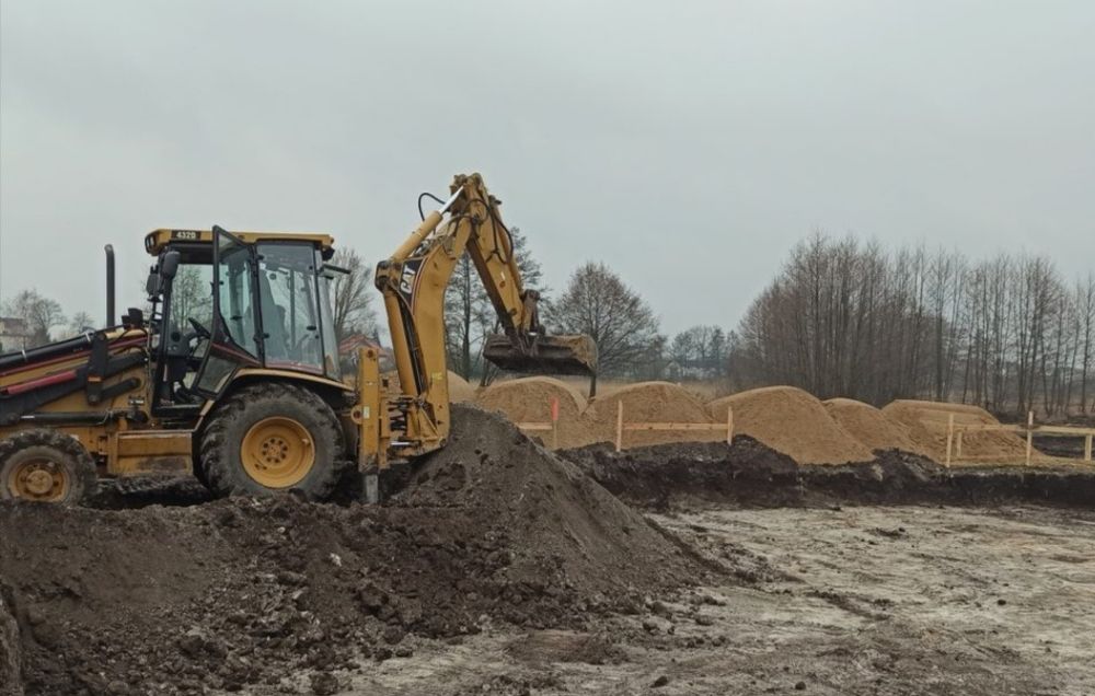 Usługi koparko-ładowarką ziemne wywrotka niwelacja terenu fundamenty