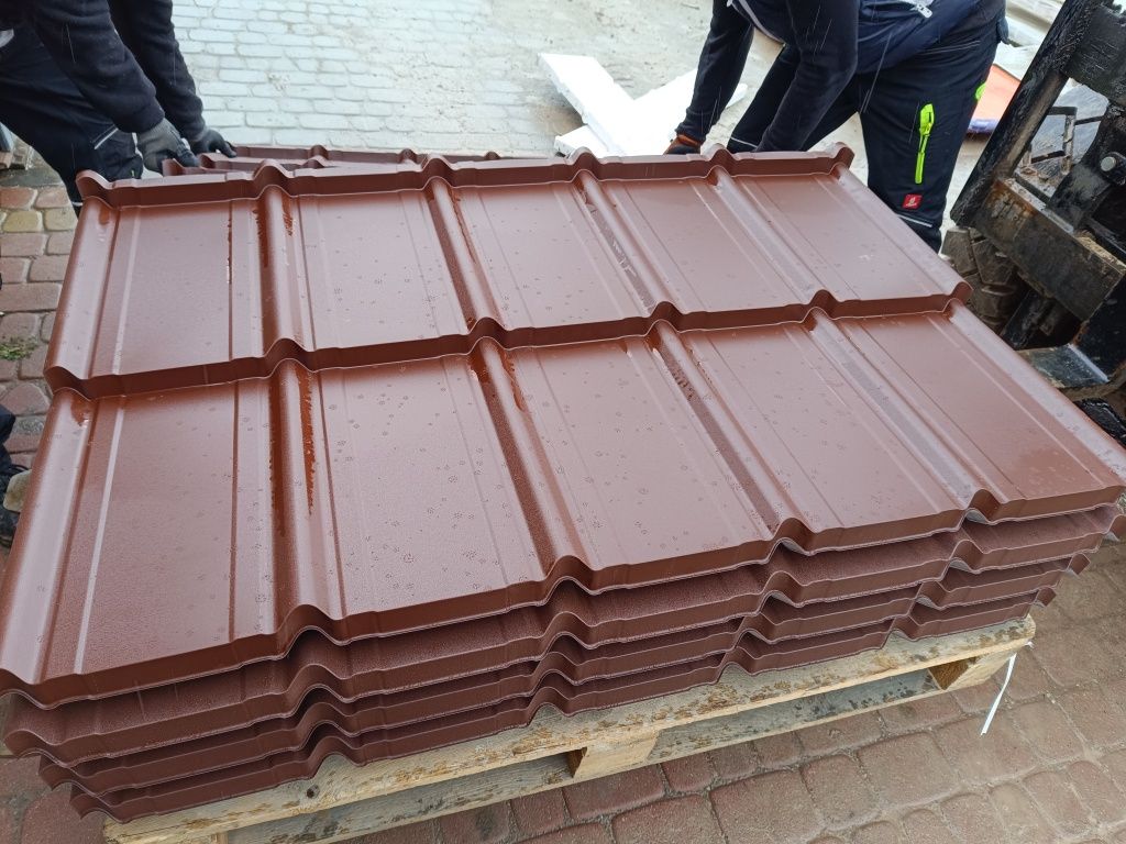 Blachodachówka modułowa claro 8017mat