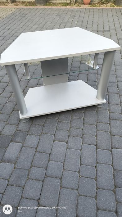 Stolik RTV srebrny .