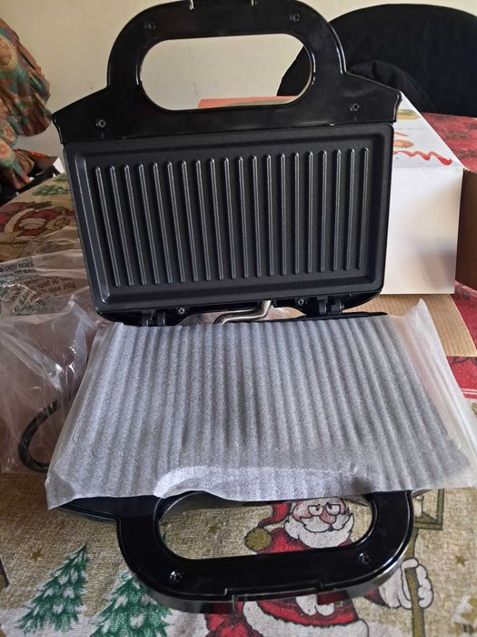 Sandwich ultracommpact