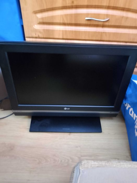 Telewizor LG 30 cali