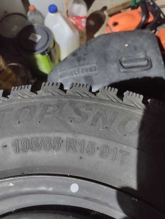 Felgi stalowe z oponami  Toyota Avensis .5x100