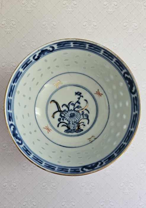 Taça de porcelana chinesa