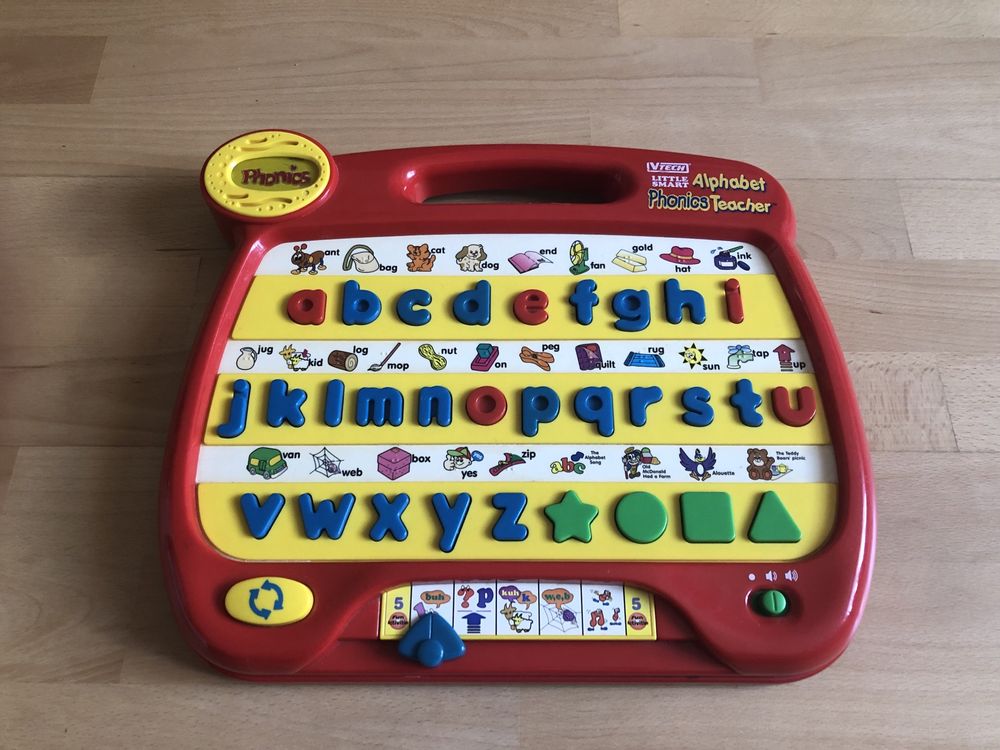 Interaktywna zabawka do nauki języka dla malucha