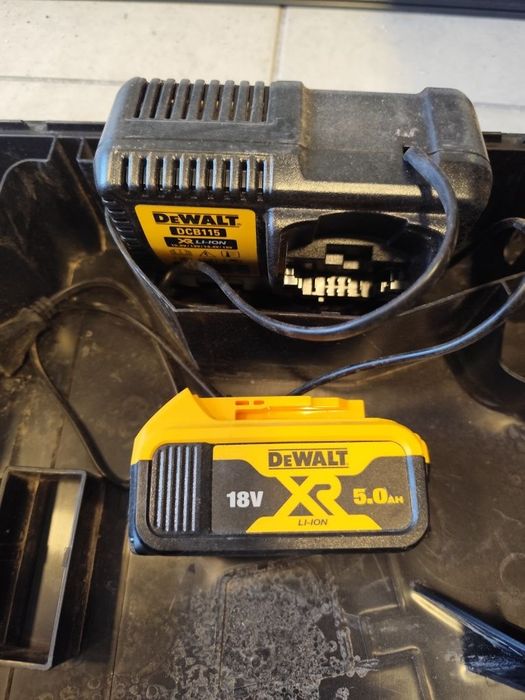Dewalt DCN 890 - gwoździarka do betonu