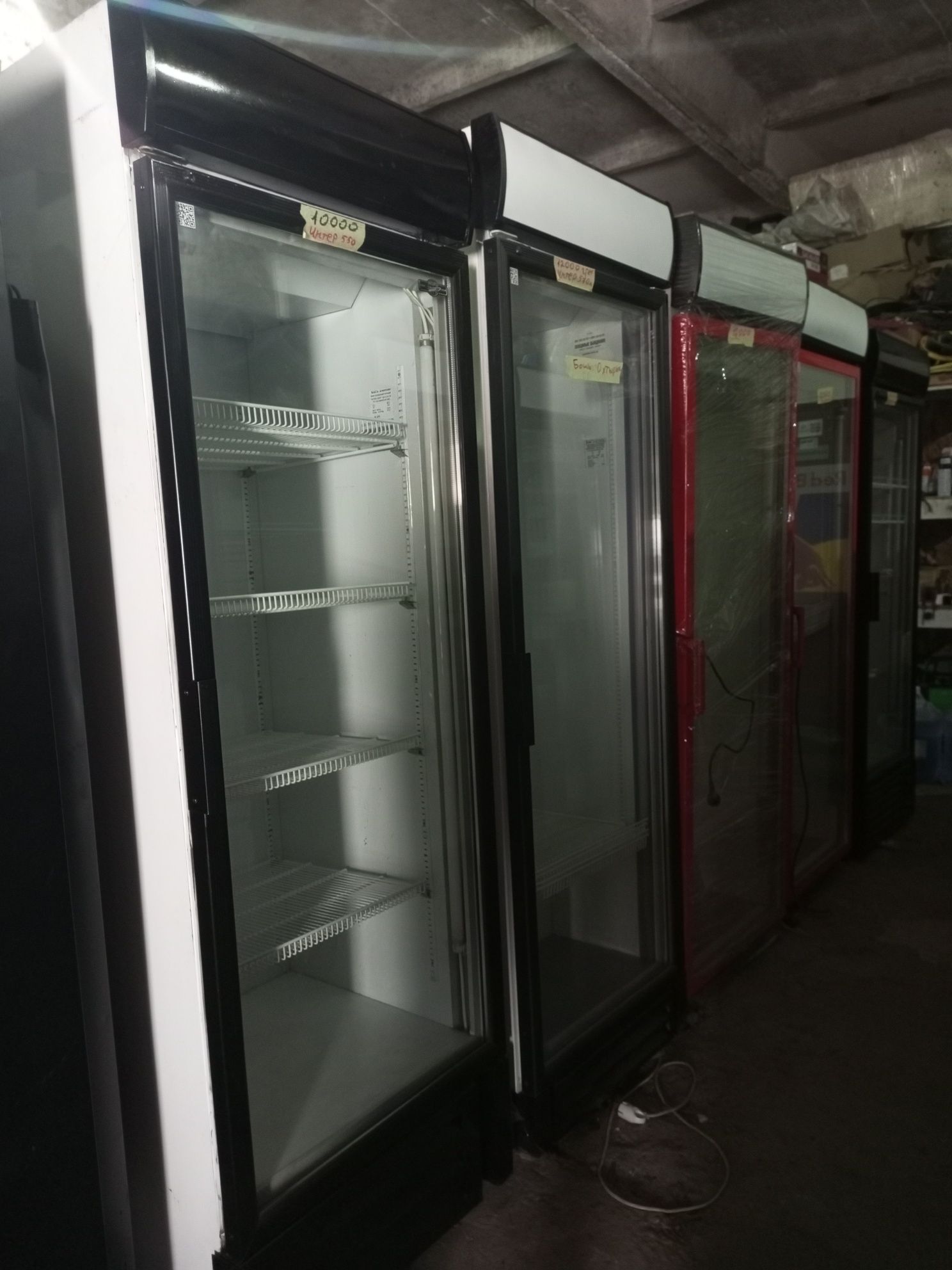 Холодильник для напоїв, дводверний, однодверний, барний, морозилка