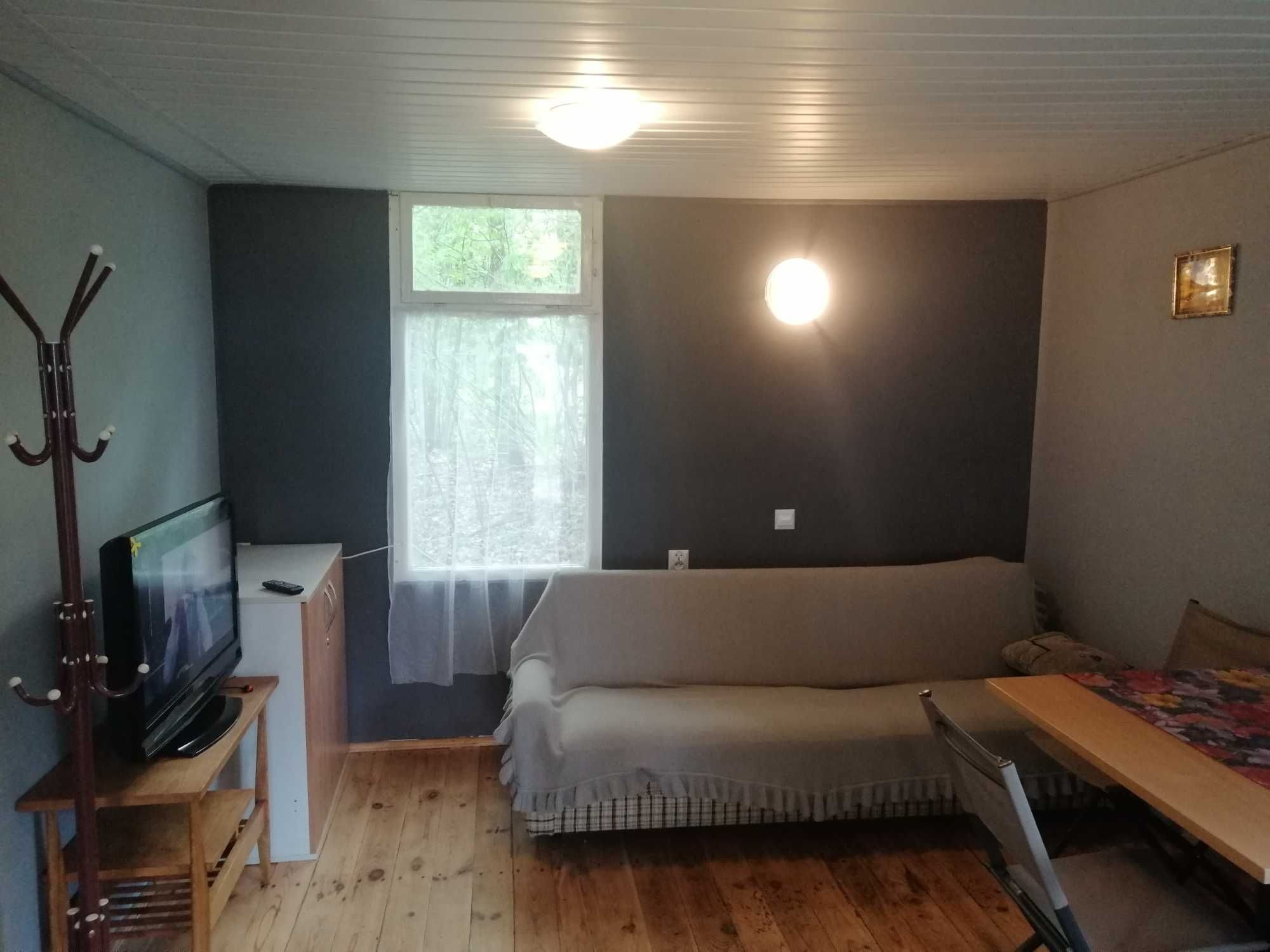 Domek Zajączek na Mazurach nad jeziorem Sasek Wielki nocleg, pokoje