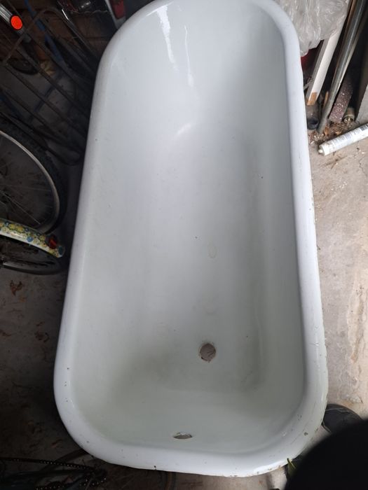 Żeliwna wanna 150 cm długość